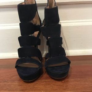 Steve Madden Navy strapped heels. Size 7